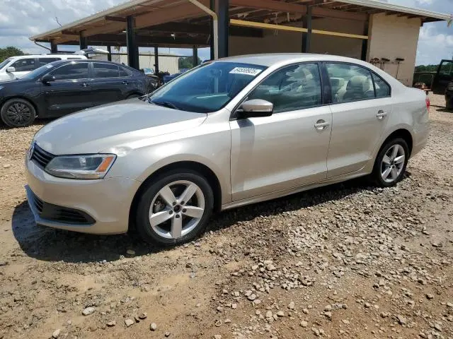 3VW3L7AJ3CM464791