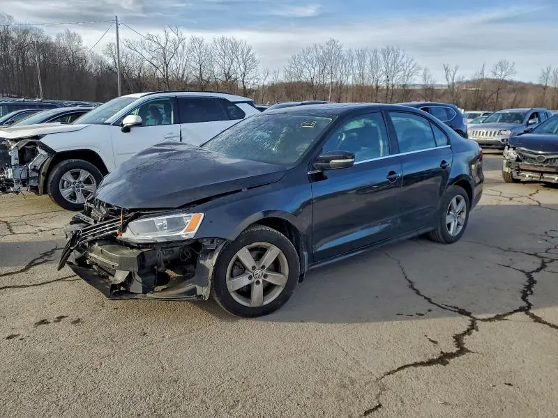 3VW3L7AJ4EM228167