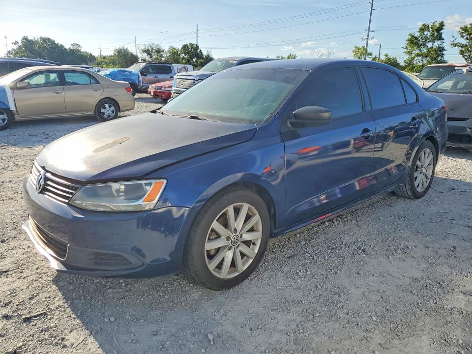 3VW3L7AJ4EM330259