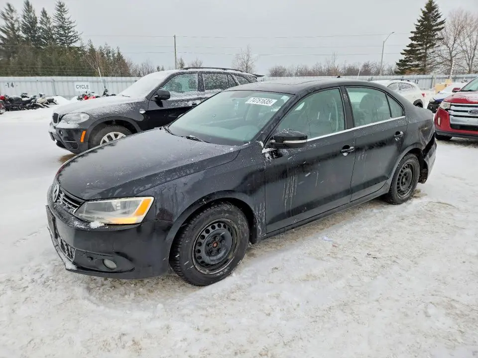 3VW3L7AJ8DM430928