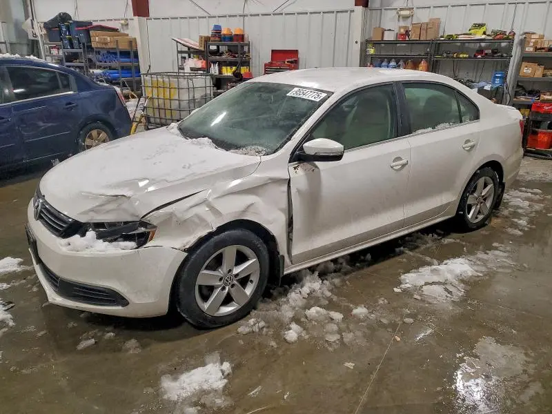 3VW3L7AJ9DM403964