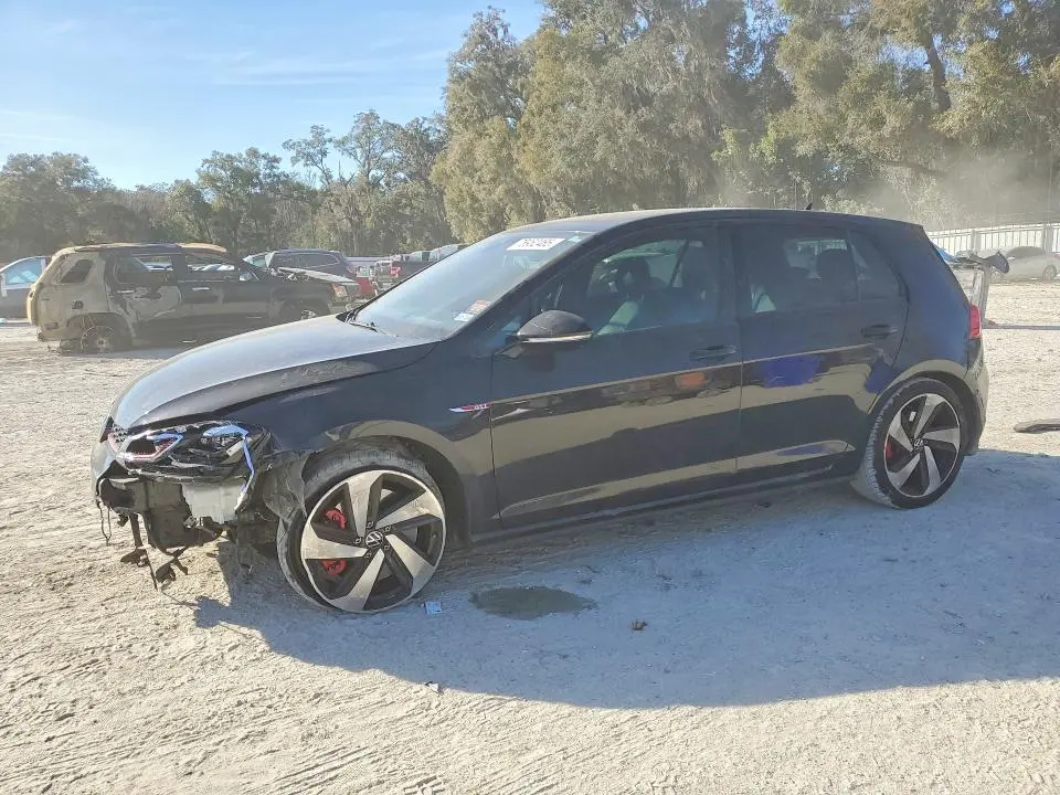 3VW447AU8JM263445