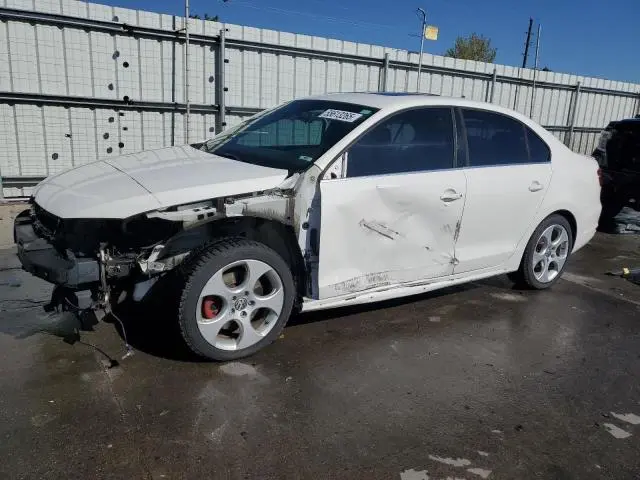 3VW467AJ4CM102481
