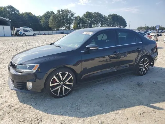 3VW467AJ8DM228716