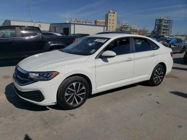 3VW4M7BU7RM035561