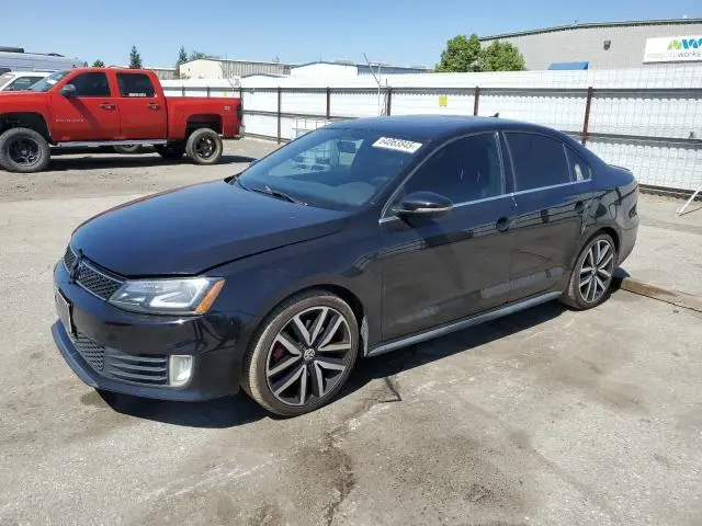 3VW4T7AJ5EM381807