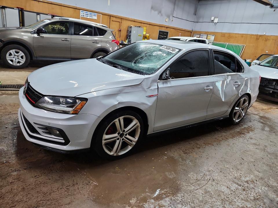 3VW4T7AJ8HM311822