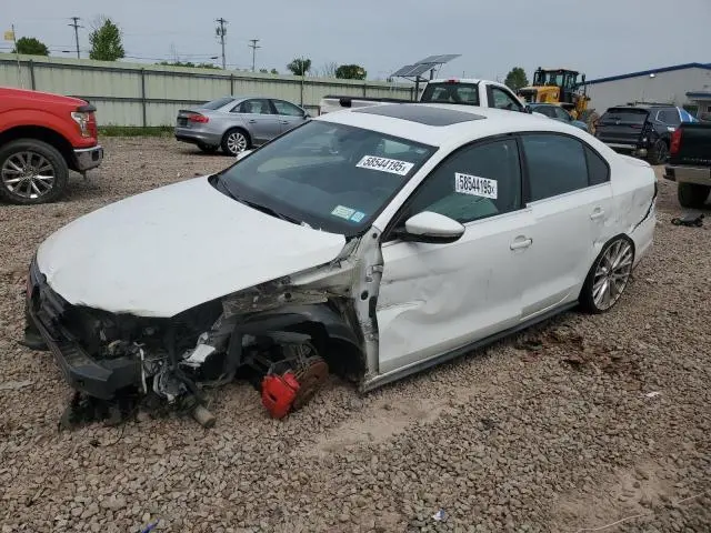 3VW4T7AJ8HM331049