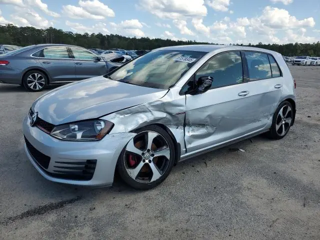 3VW4T7AU8HM053196