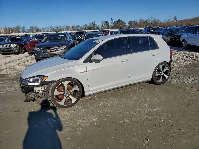 3VW547AU1JM252971