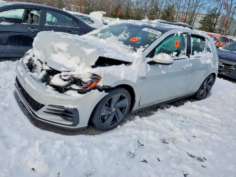 3VW547AU1JM297747