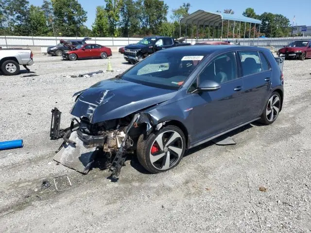 3VW547AUXJM275441