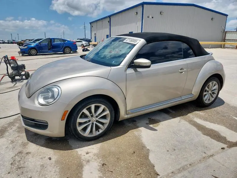 3VW5L7AT5DM828253