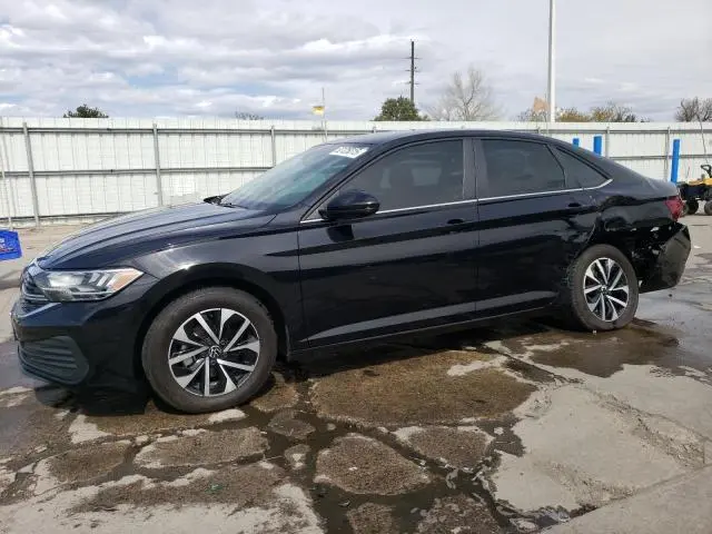 3VW5M7BU2RM012984