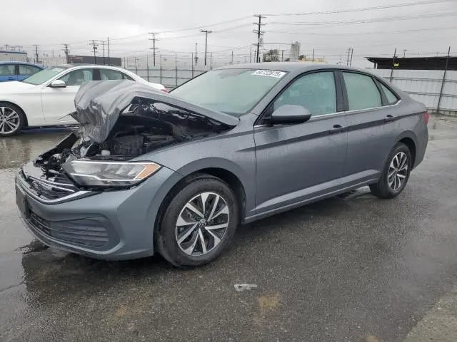 3VW5M7BU2RM023225