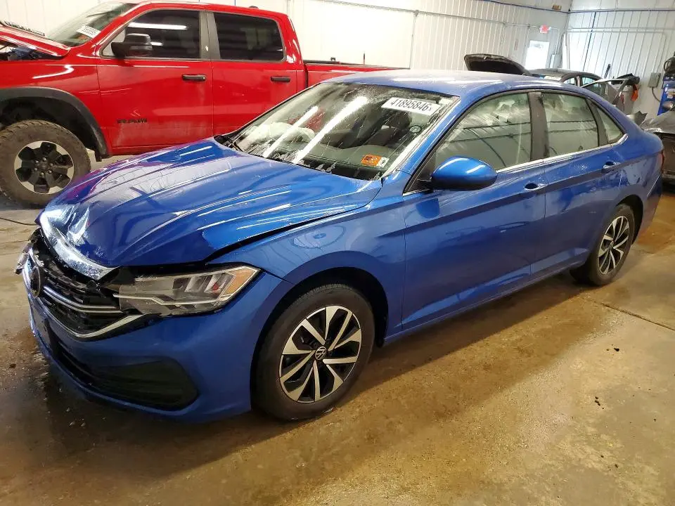 3VW5M7BU2RM041871