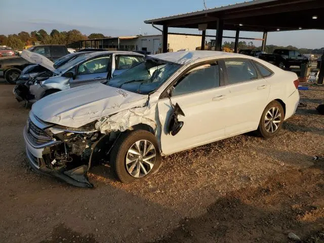 3VW5M7BU2RM045810