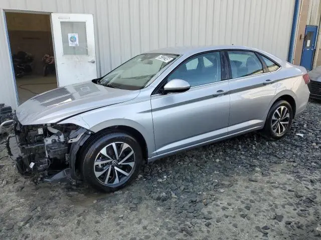 3VW5M7BU3RM043984