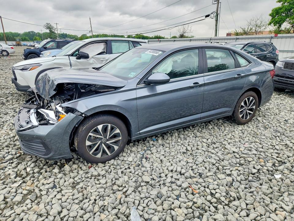 3VW5M7BU3RM090271