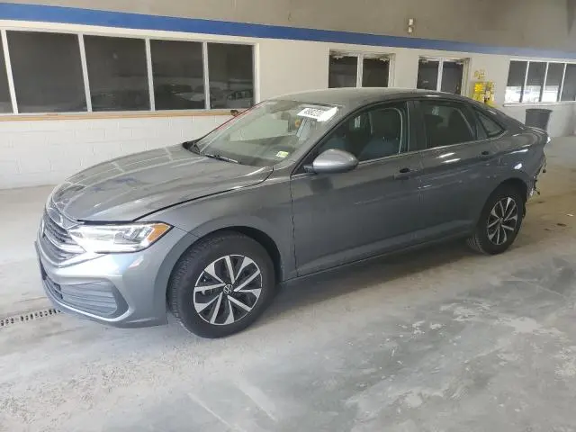 3VW5M7BU4RM096841