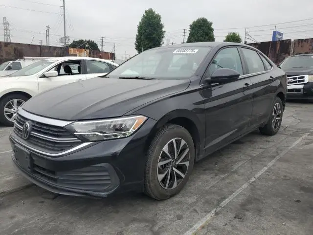 3VW5M7BU5PM048682