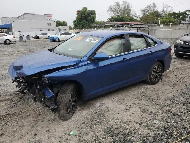3VW5M7BU7RM102809