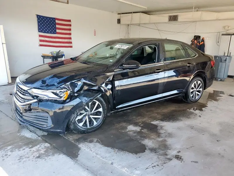 3VW5M7BU8RM014187