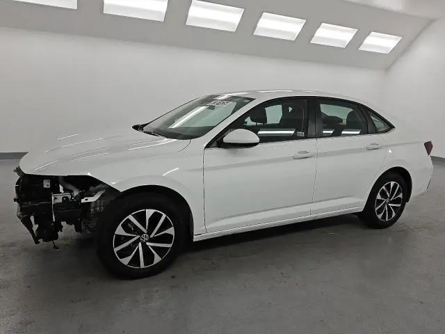 3VW5M7BU8RM071196