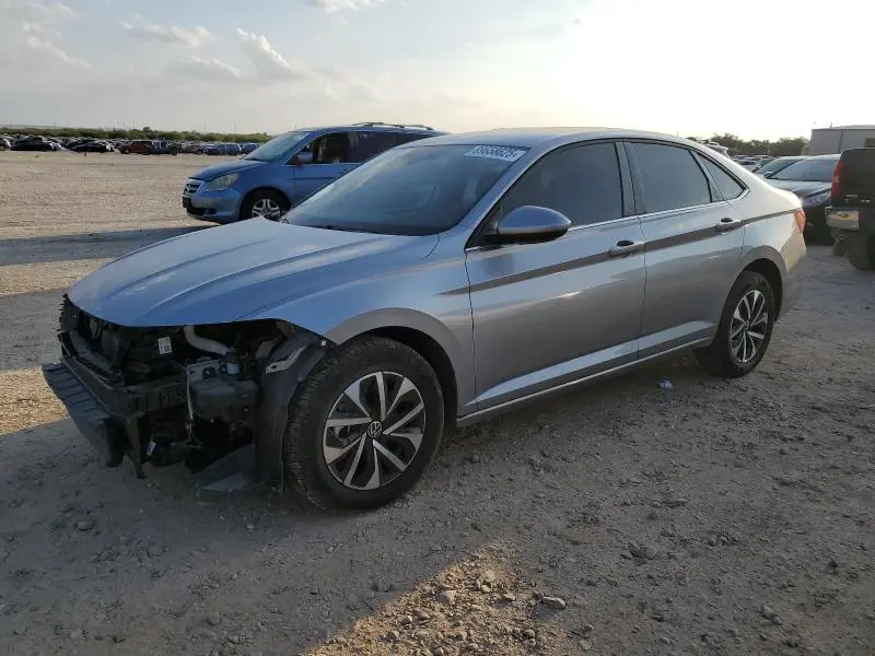 3VW5M7BU8RM073529