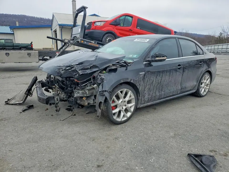 3VW5S7AJXEM325983