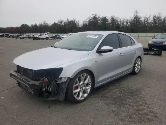 3VW5T7AJ2EM331208