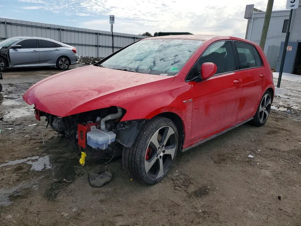 3VW5T7AU0HM066495