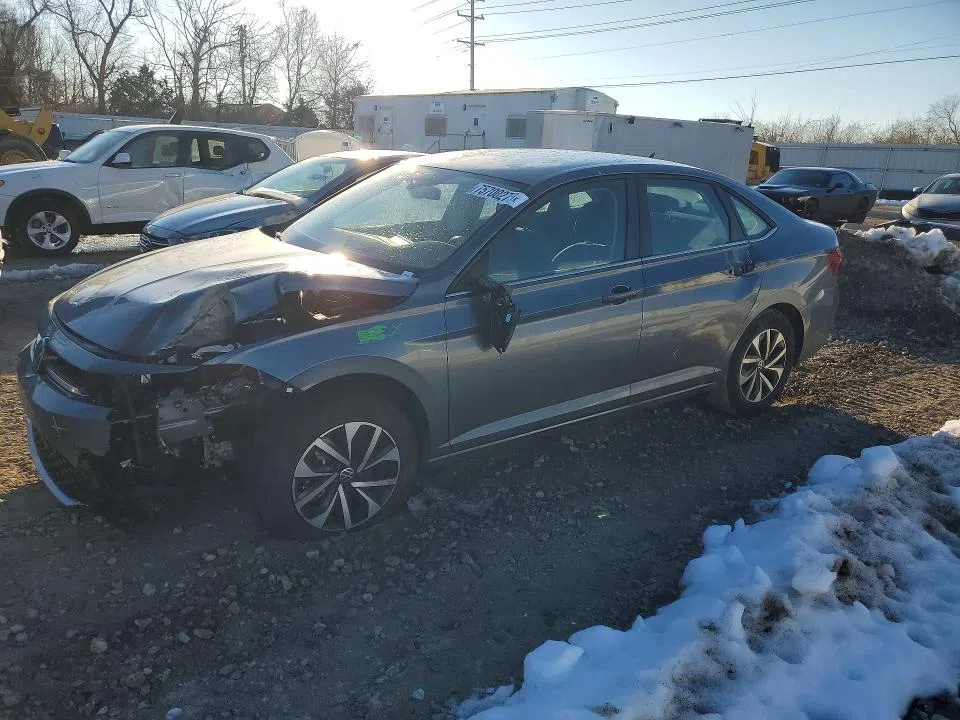 3VW5W7BU4TM007237