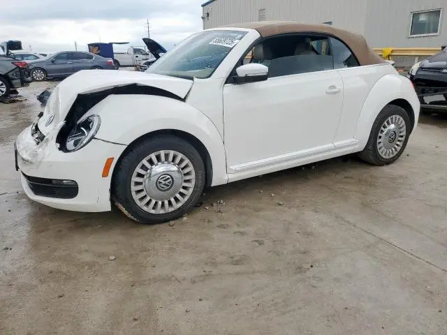 3VW5X7AT6DM810882