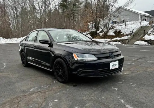 3VW637AJ0DM281718