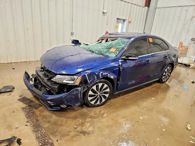 3VW637AJ0DM303393