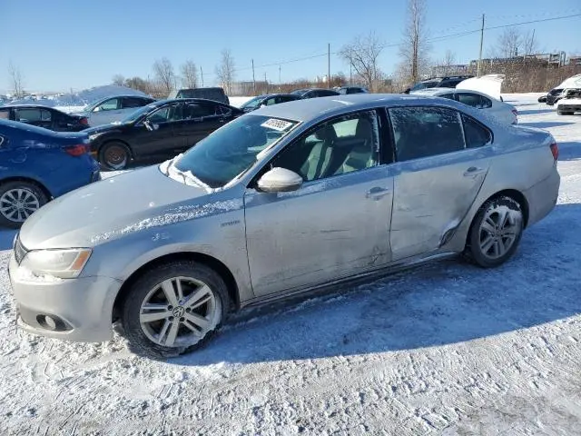 3VW637AJ1DM240711