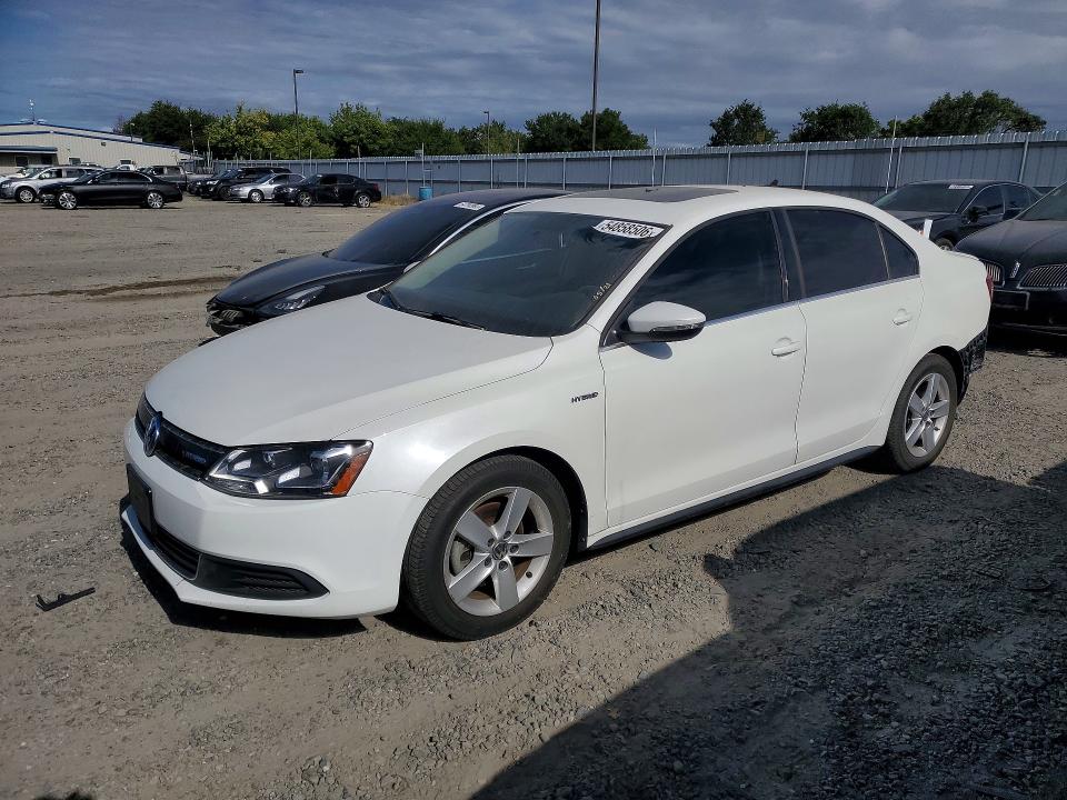 3VW637AJ1DM251126