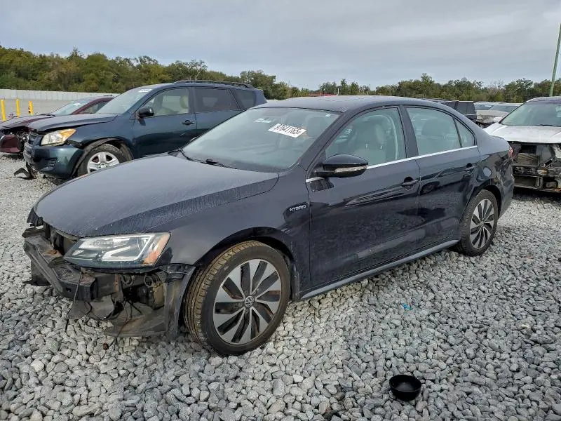 3VW637AJ2DM222475