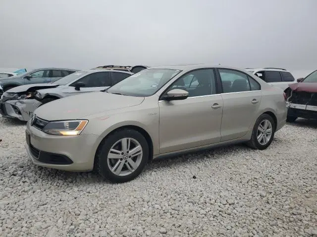 3VW637AJ2DM310622