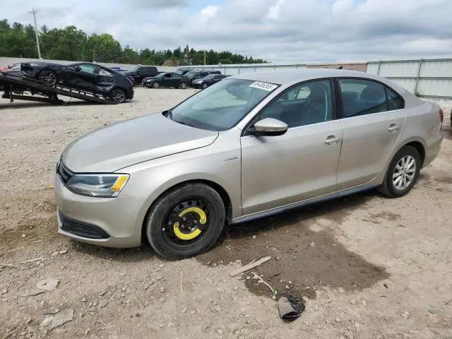 3VW637AJ4DM255512