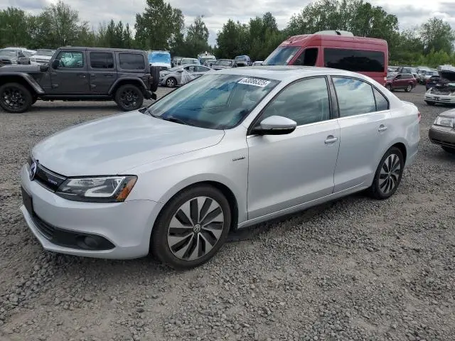 3VW637AJ4DM275873