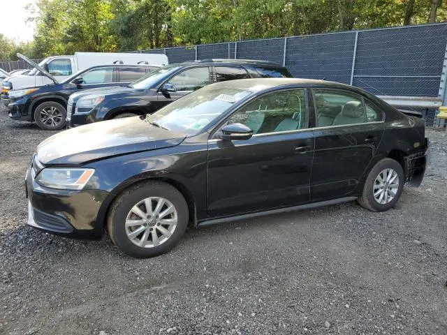 3VW637AJ4EM330954