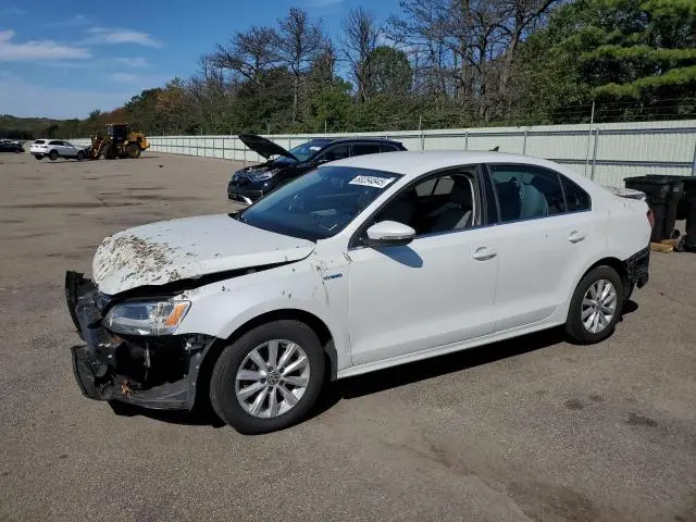 3VW637AJ4EM332042