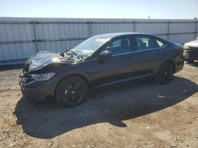 3VW7M7BU1RM030157