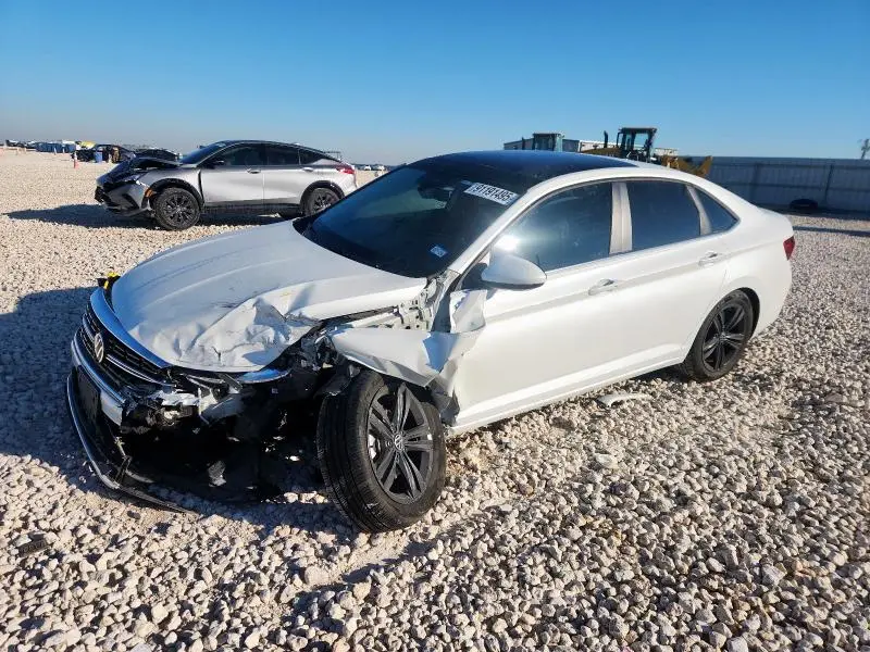 3VW7M7BU1RM031759