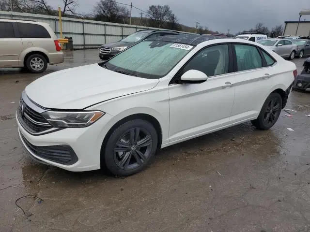 3VW7M7BU1RM047718
