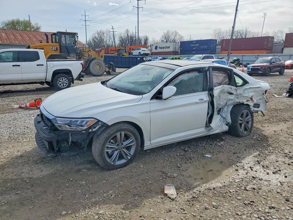 3VW7M7BU1RM060565