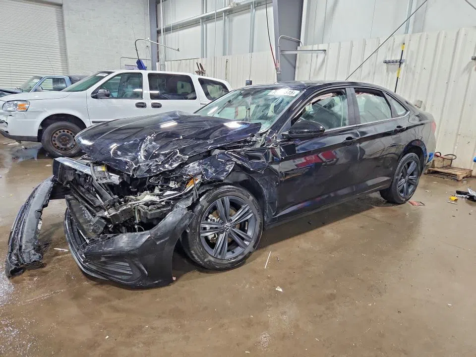 3VW7M7BU5RM071617
