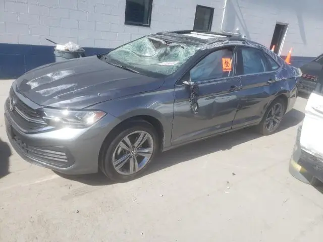 3VW7M7BU7RM013475